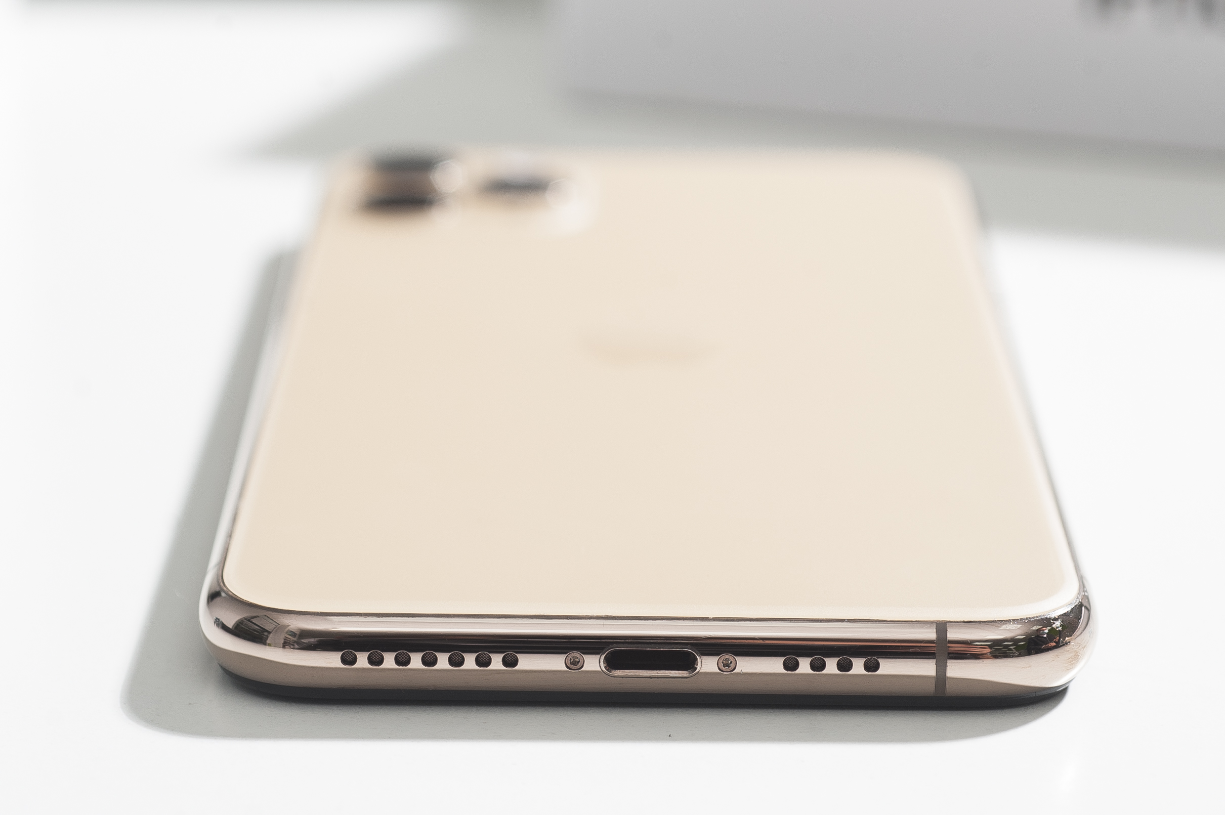 iPhone 11 Pro Max 64gb, Gold (MWH12) б/у